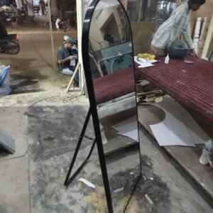 Standing mirror